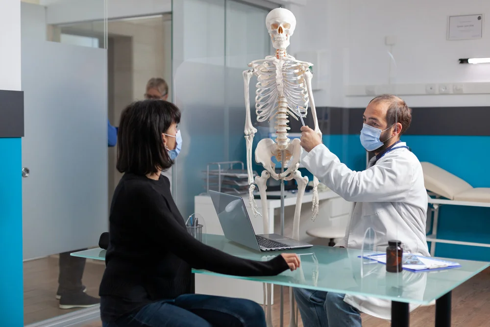 Best Hip Orthopaedic Surgeon in Shalimar Bagh, North Delhi